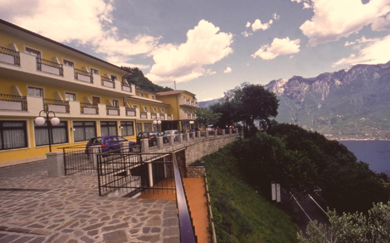 Hotel Residence La Rotonda Tignale Esterno foto