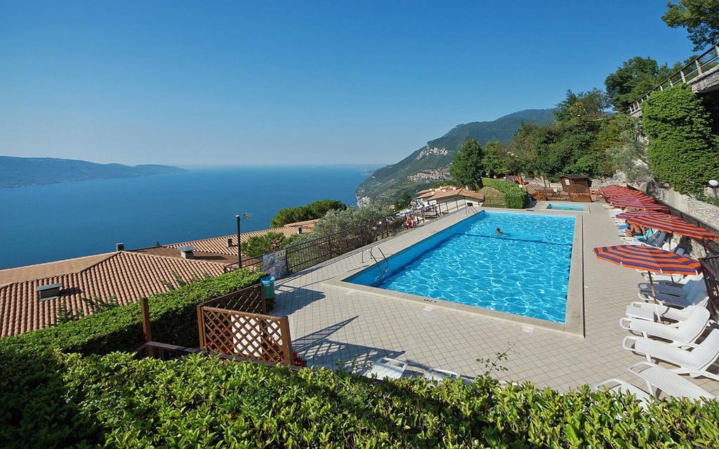 Hotel Residence La Rotonda Tignale Esterno foto